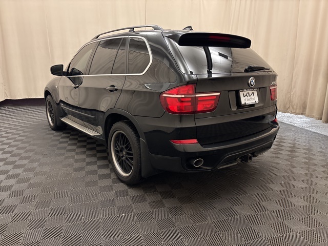 Vehicle image 7 of 27
