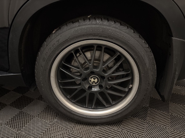 Vehicle image 26 of 27