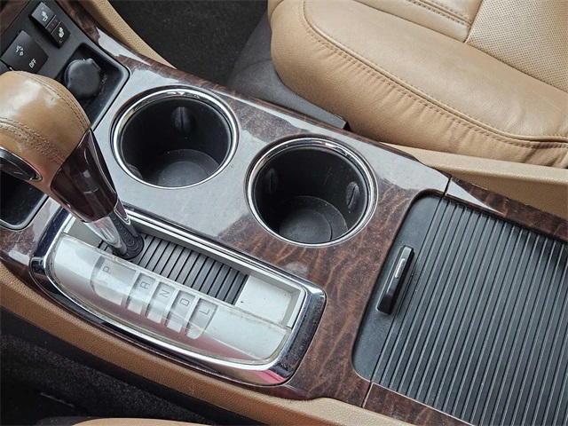 Vehicle image 18 of 34