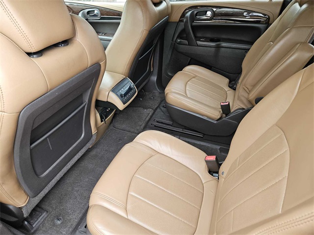 Vehicle image 11 of 34