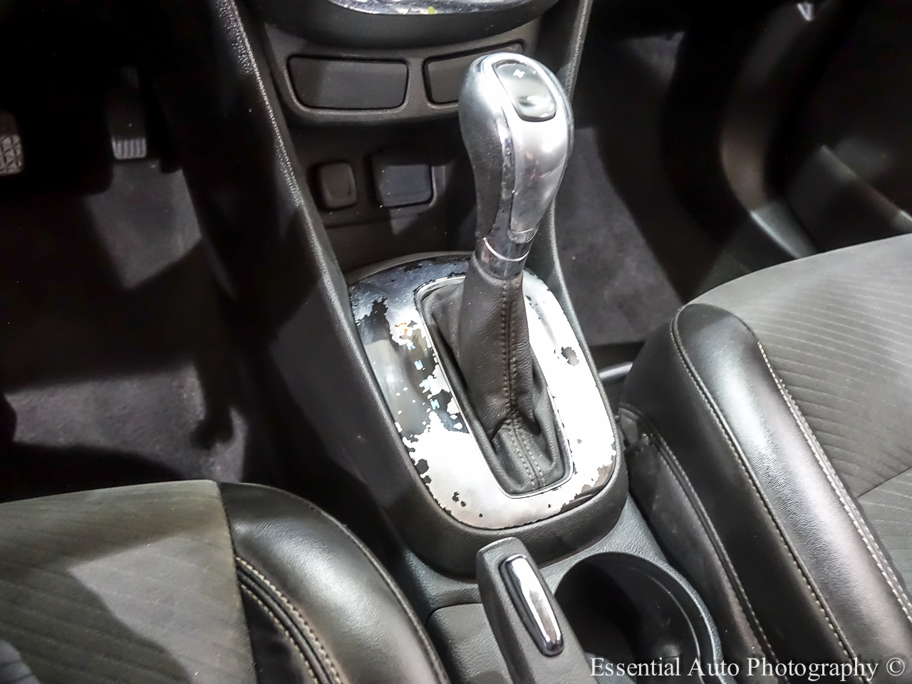 Vehicle image 25 of 37