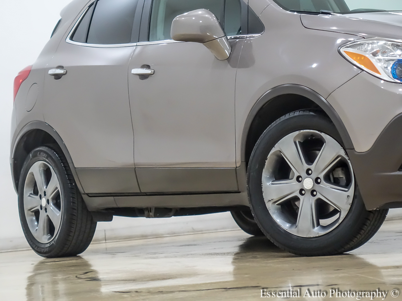 Vehicle image 4 of 37