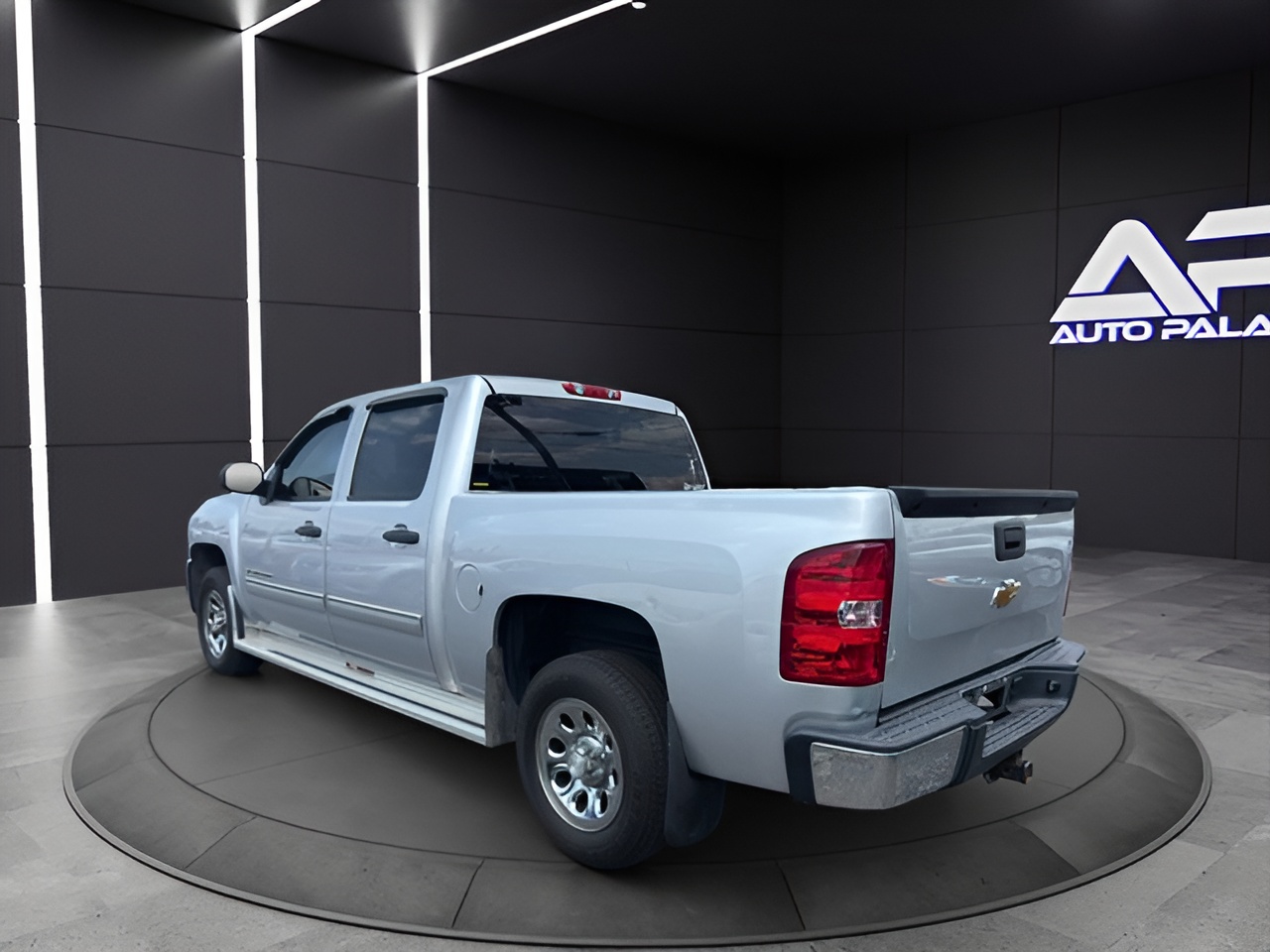 Vehicle image 19 of 19