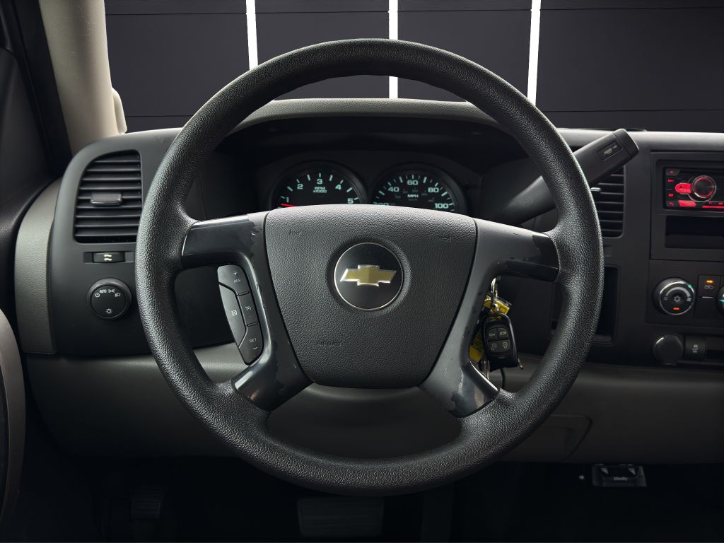 Vehicle image 13 of 19