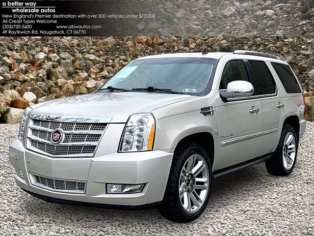 2013 Cadillac Escalade Platinum Edition Image 1 of 27
