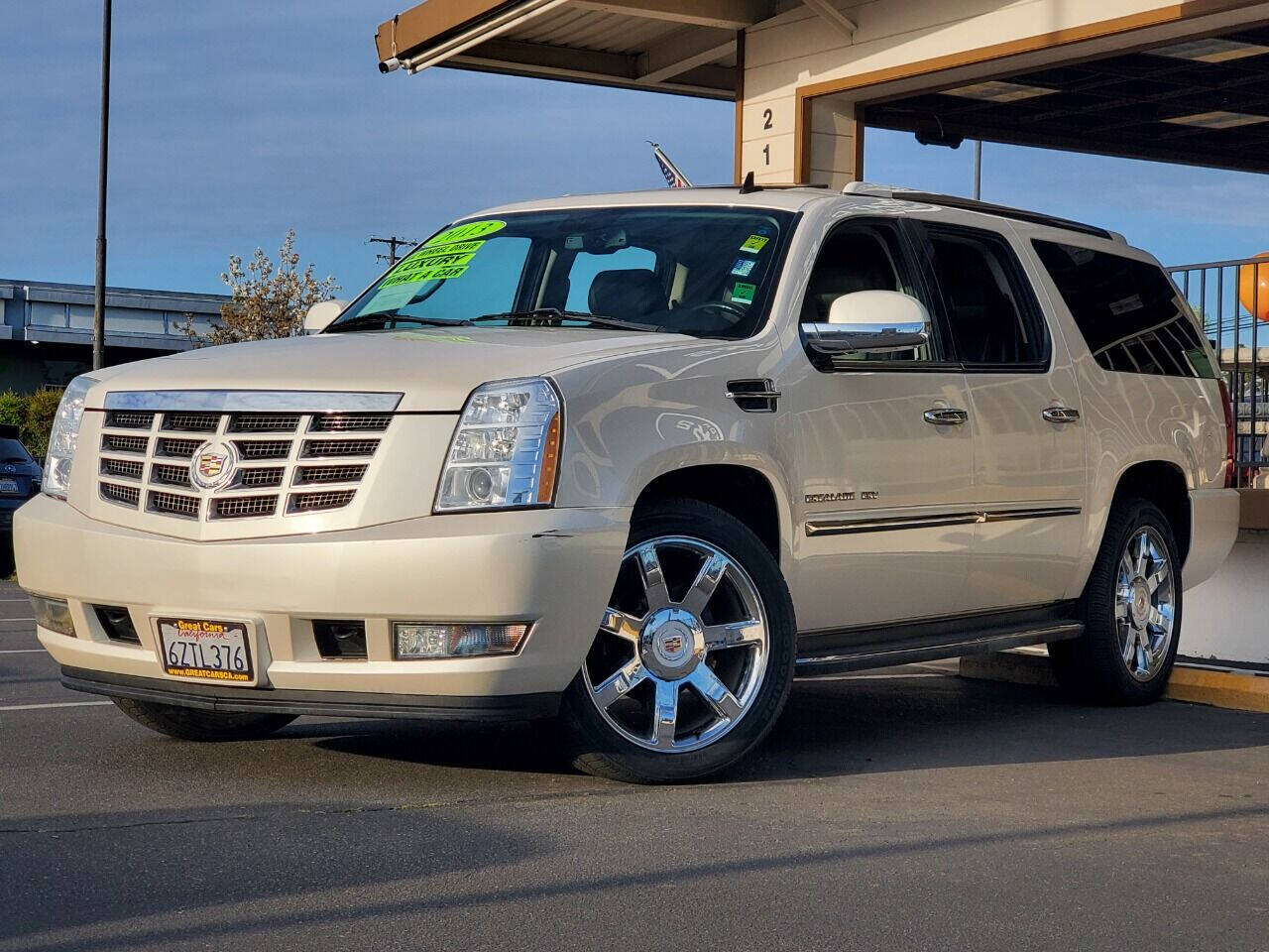 Vehicle image 1 of 32