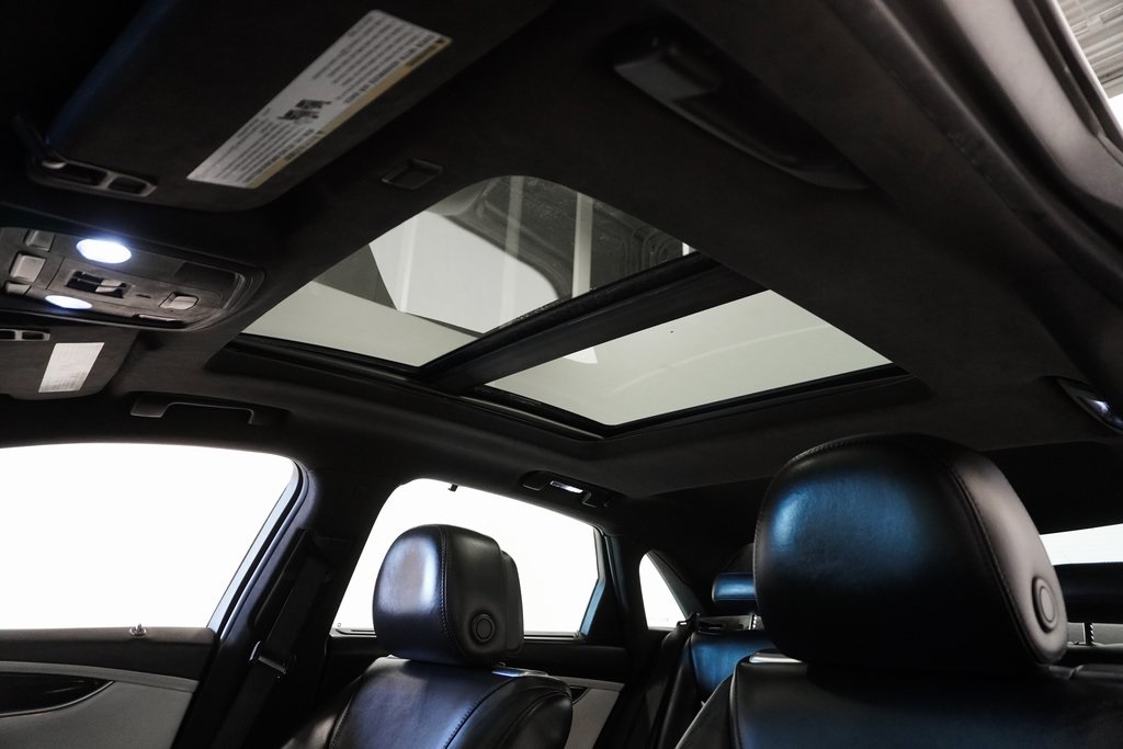 Vehicle image 13 of 30