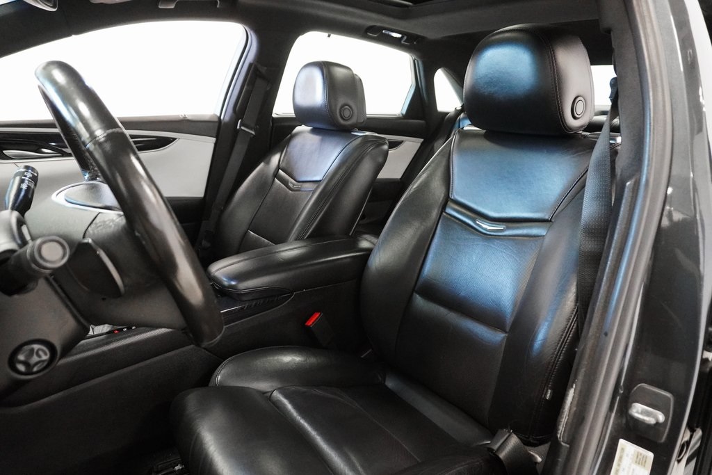 Vehicle image 11 of 30