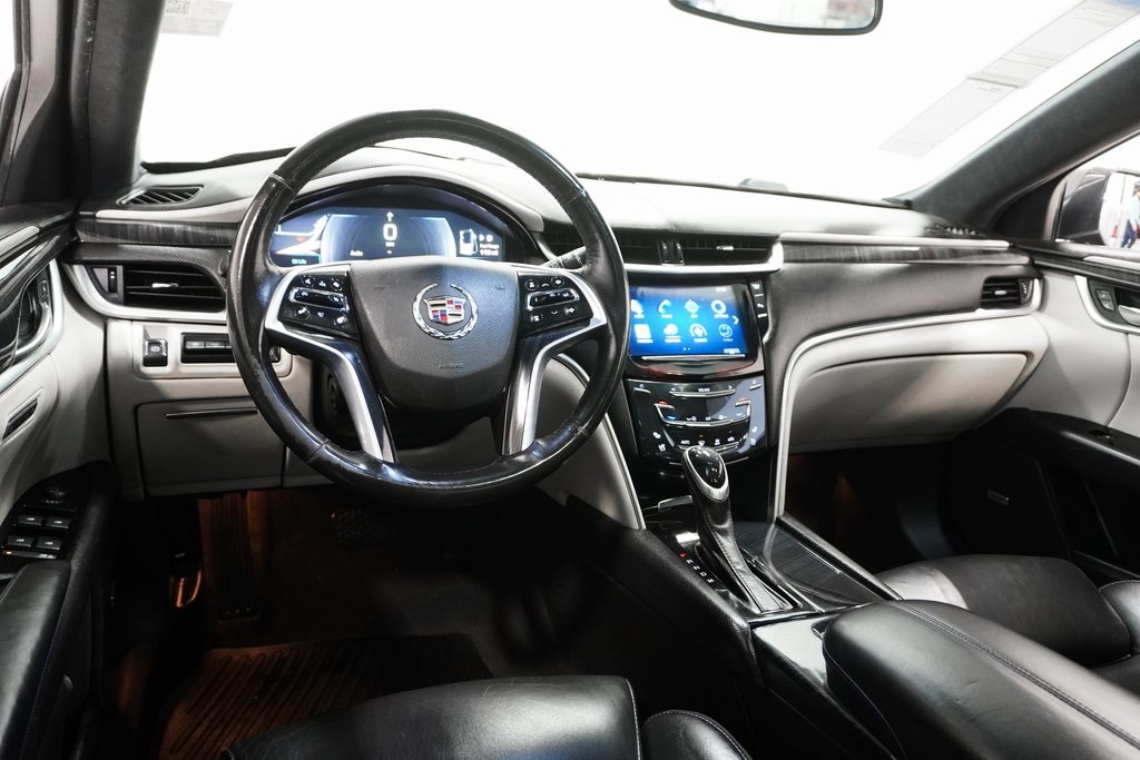 Vehicle image 19 of 30