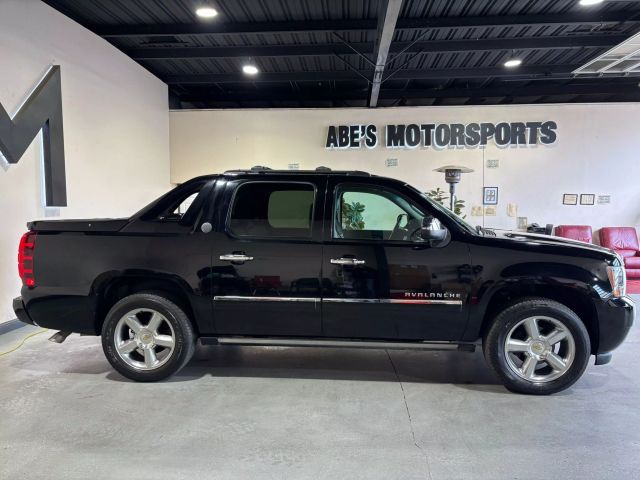 Vehicle image 4 of 22