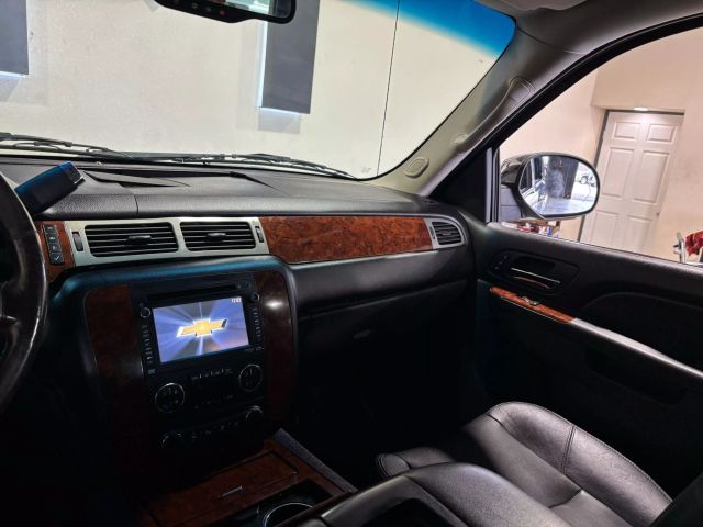 Vehicle image 20 of 22