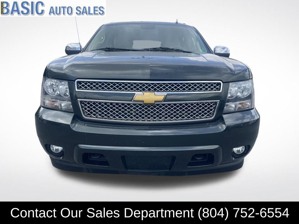 Vehicle image 2 of 25