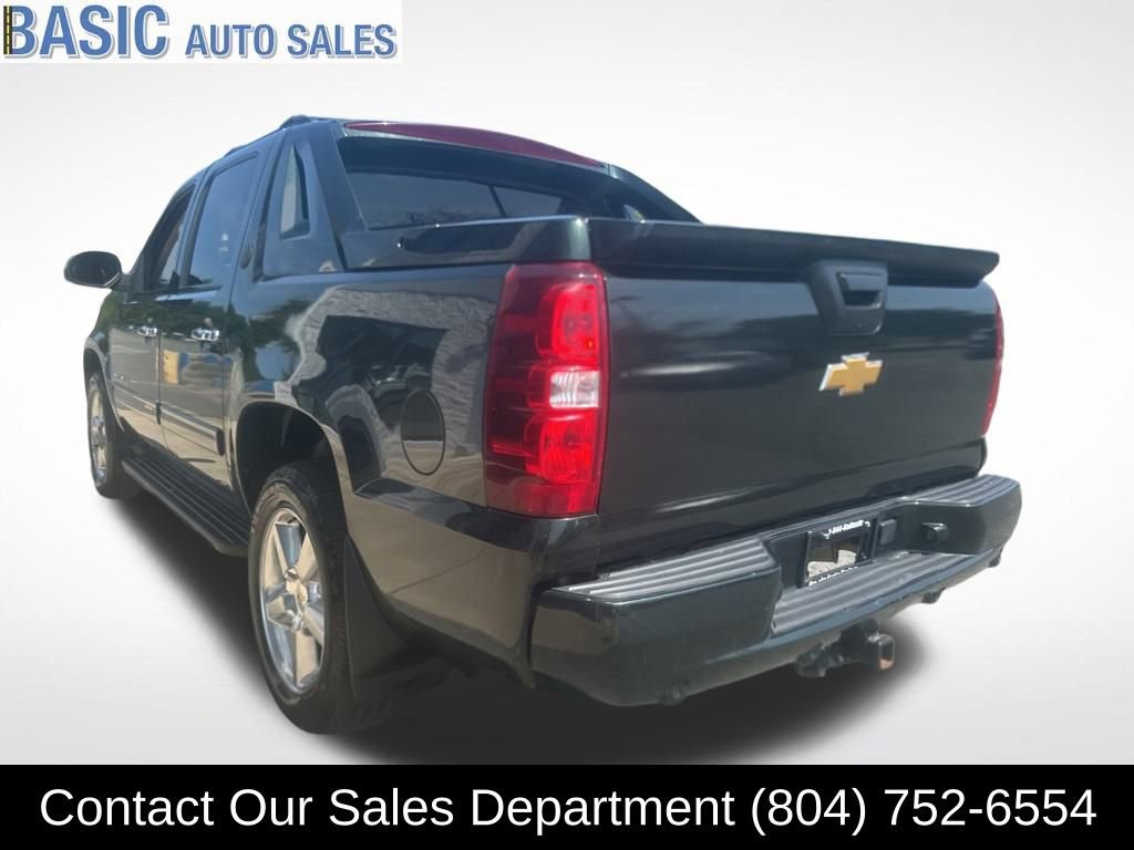 Vehicle image 6 of 25