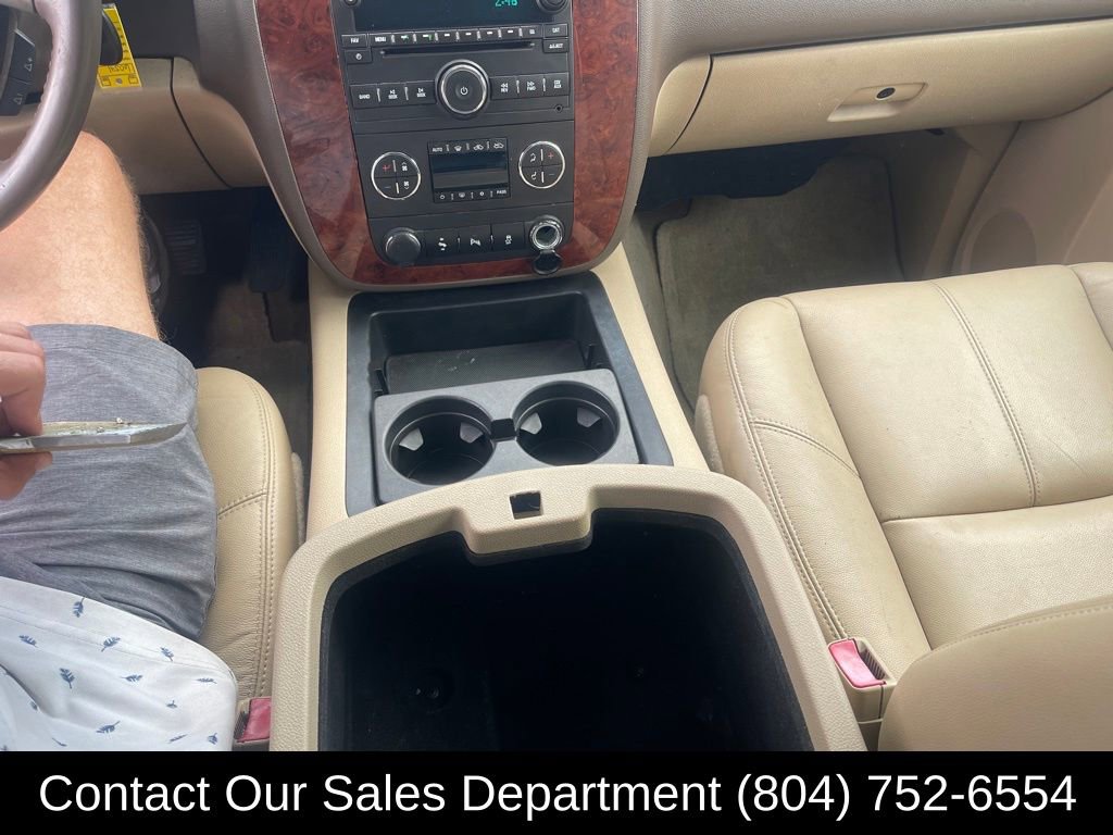 Vehicle image 22 of 25