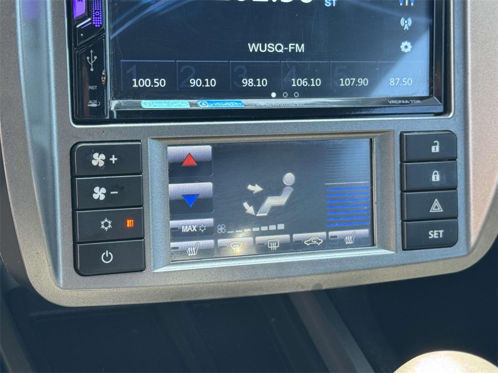 Vehicle image 18 of 31