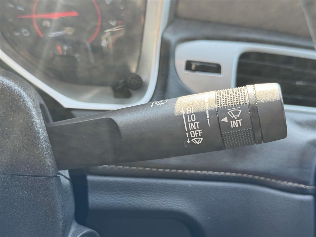 Vehicle image 22 of 31