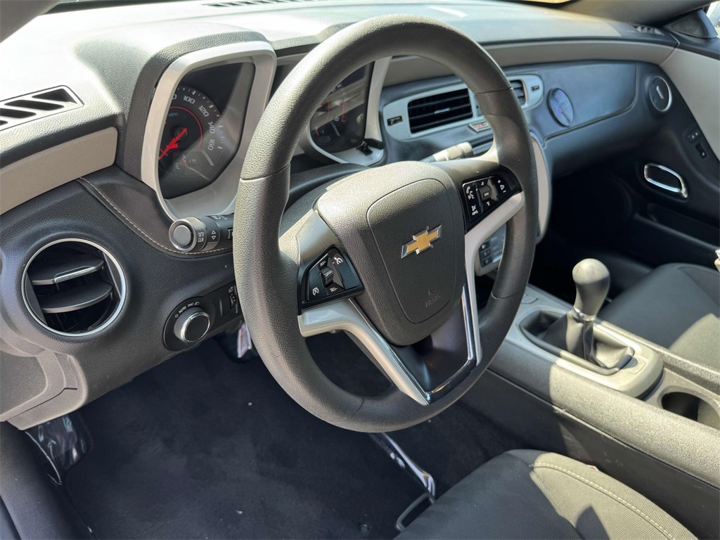 Vehicle image 15 of 31