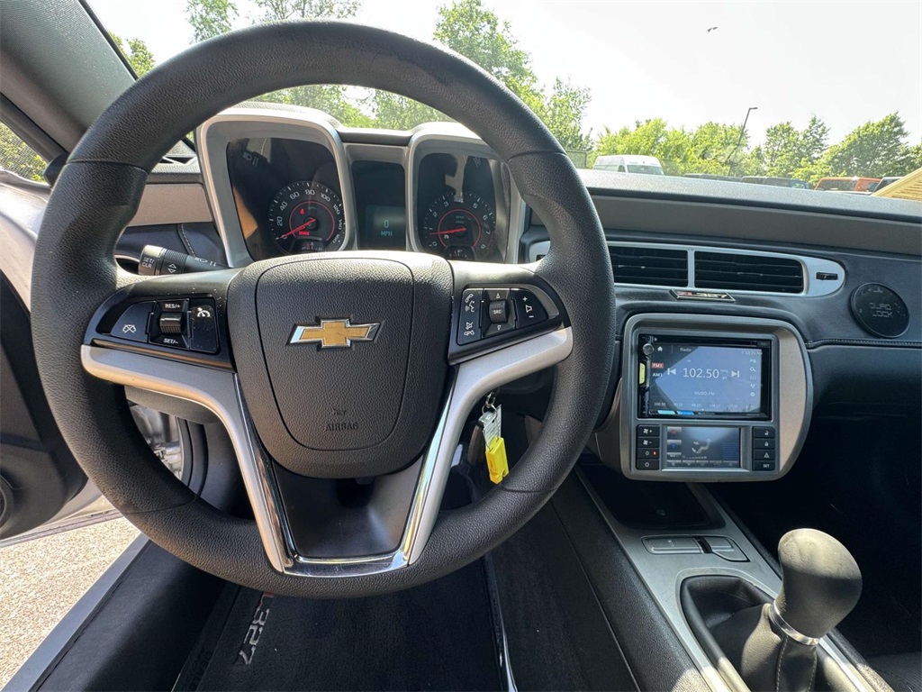Vehicle image 14 of 31