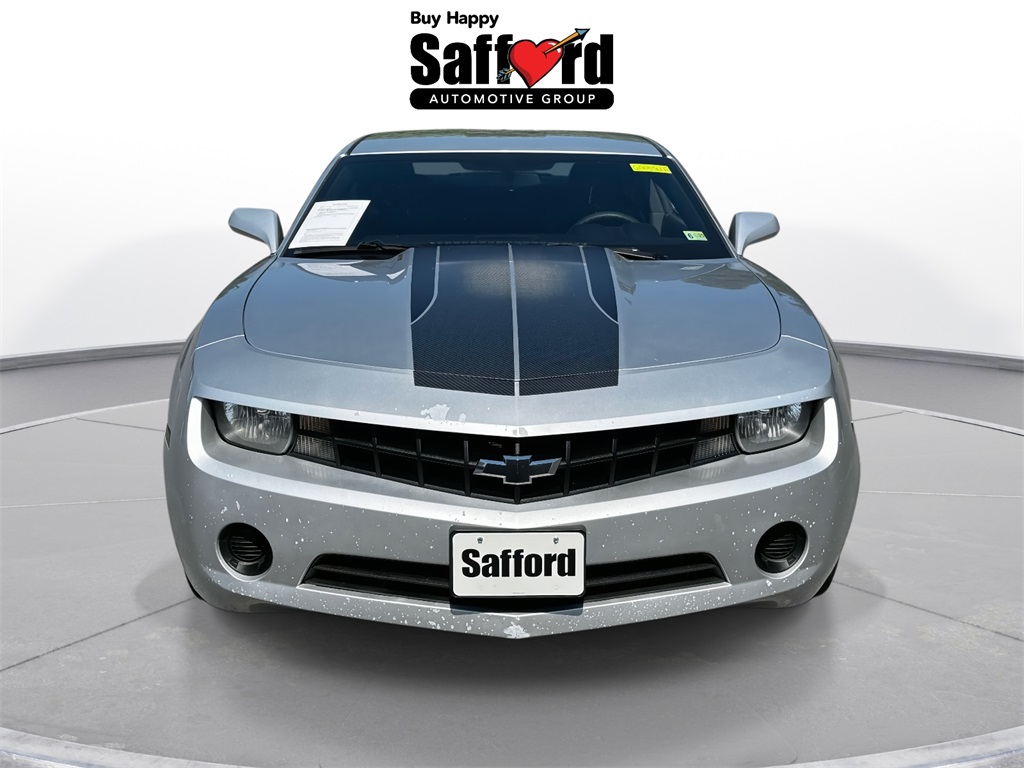 Vehicle image 2 of 31