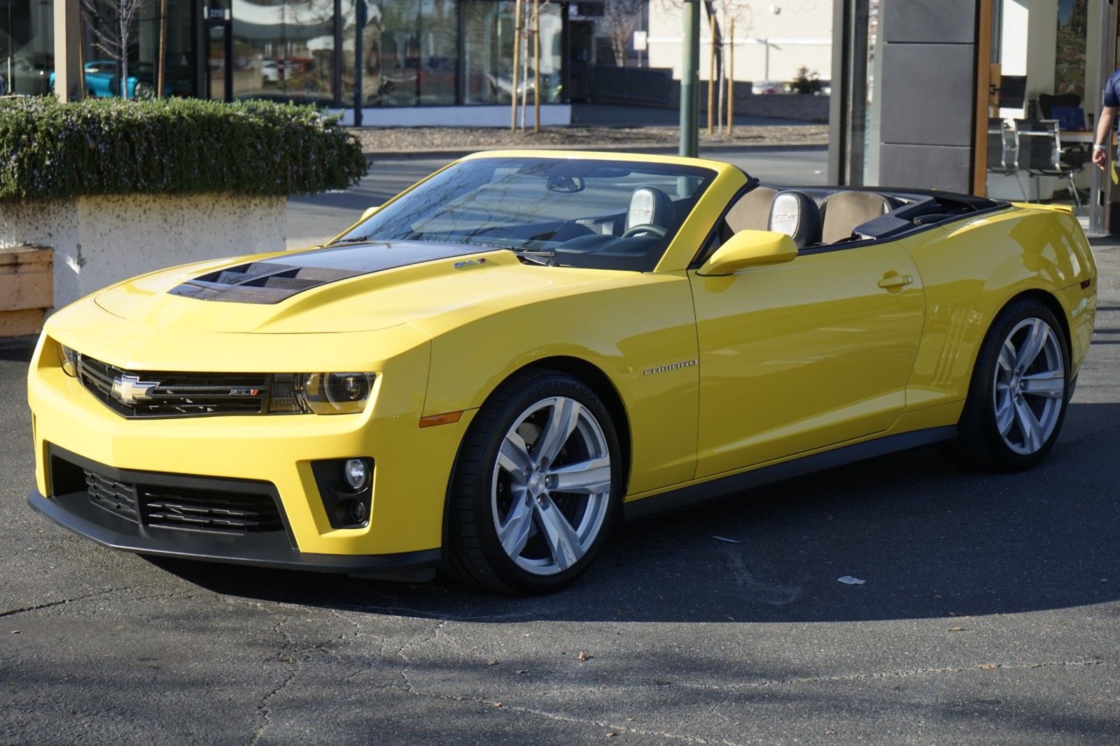 2013 Chevrolet Camaro ZL1 Image 3 of 27