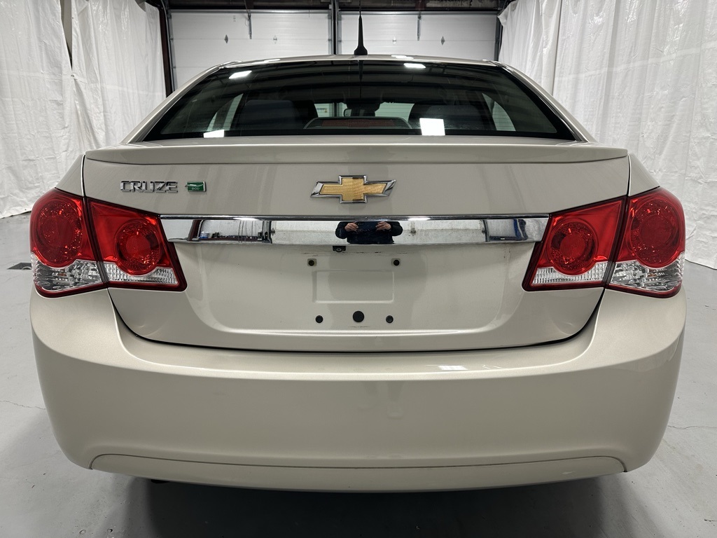 2013 Chevrolet Cruze Eco Image 4 of 65