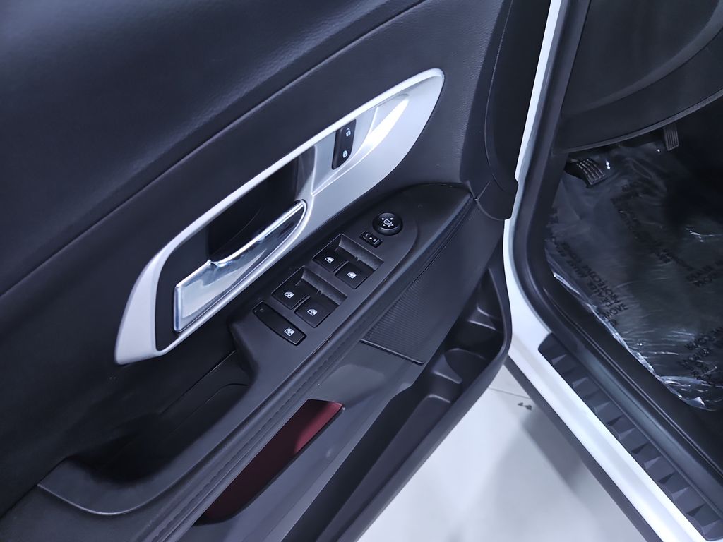 Vehicle image 26 of 27