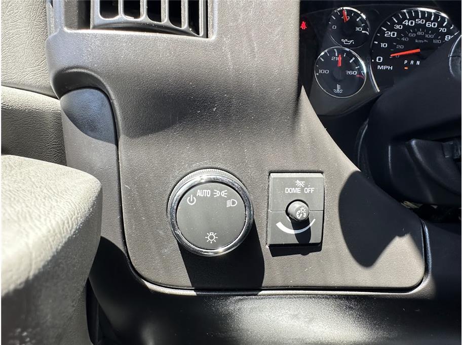 Vehicle image 29 of 33