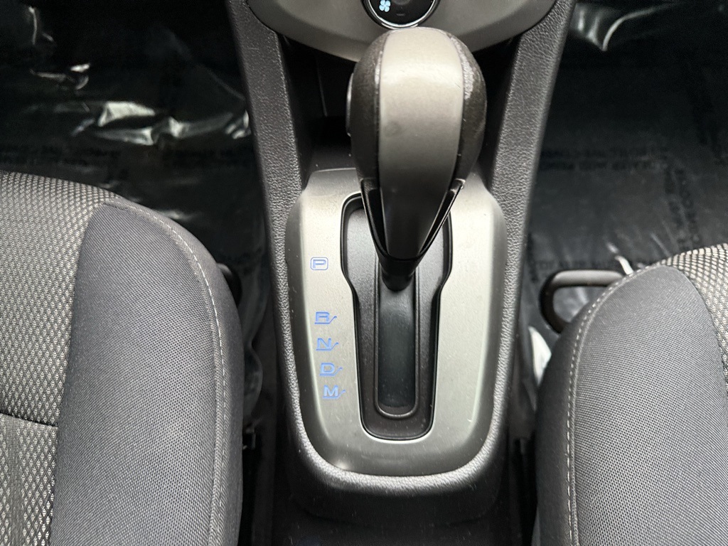 Vehicle image 23 of 30