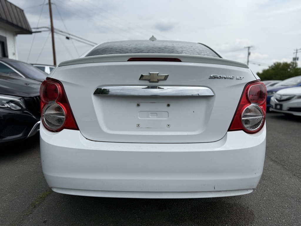 Vehicle image 5 of 30