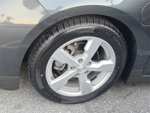 Vehicle image 7 of 27