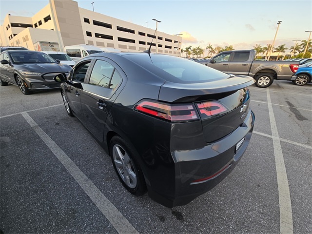 Vehicle image 4 of 27