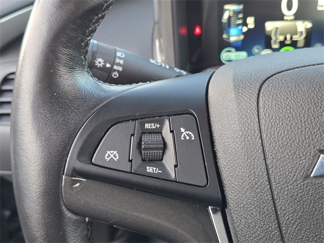 Vehicle image 25 of 27