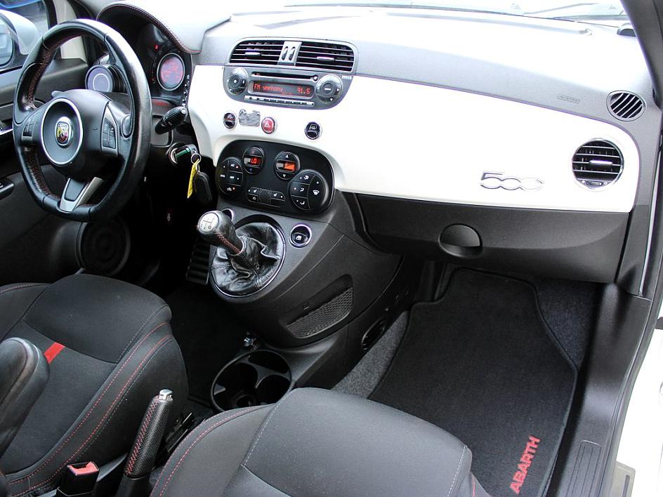 Vehicle image 18 of 21