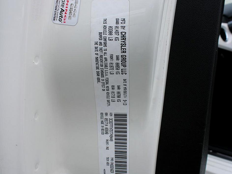 Vehicle image 14 of 21