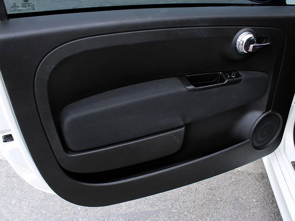 Vehicle image 10 of 21