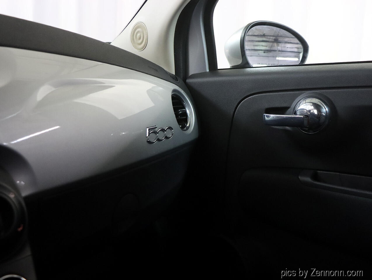 Vehicle image 18 of 32