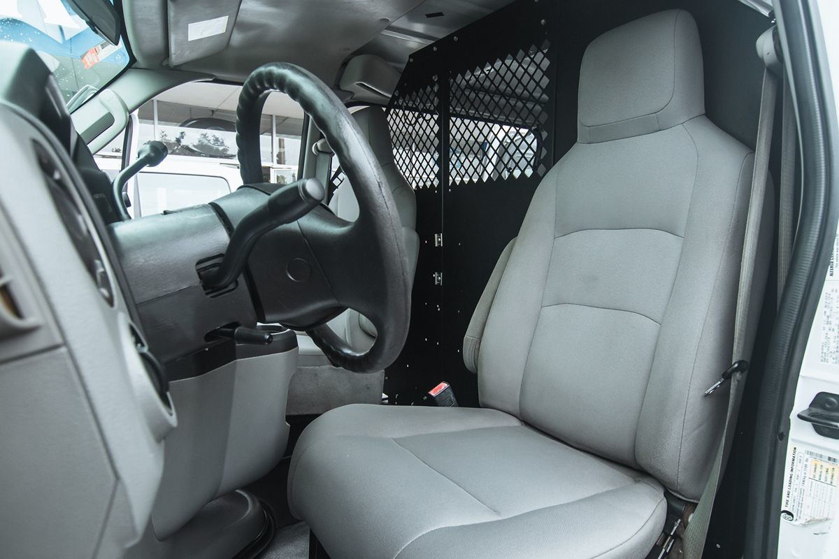 2013 Ford Econoline Commercial Image 9 of 18