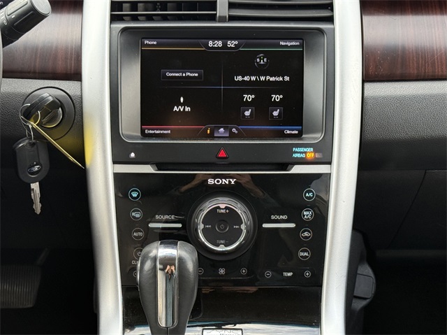 Vehicle image 16 of 24