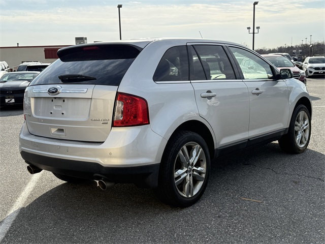 Vehicle image 5 of 24