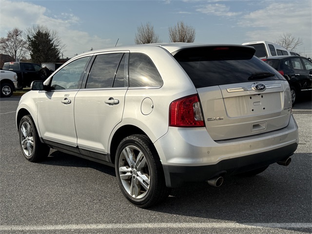 Vehicle image 7 of 24