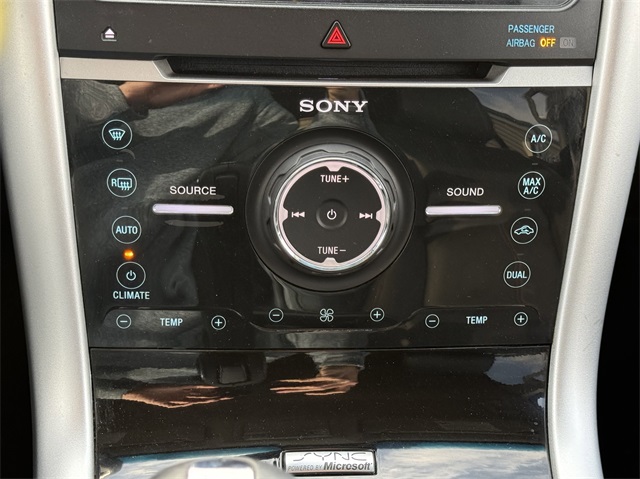 Vehicle image 22 of 24