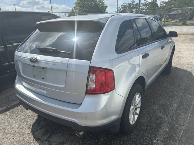 Vehicle image 9 of 28