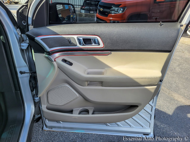 Vehicle image 31 of 37
