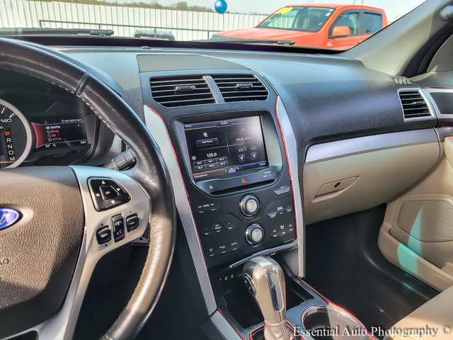 Vehicle image 23 of 37
