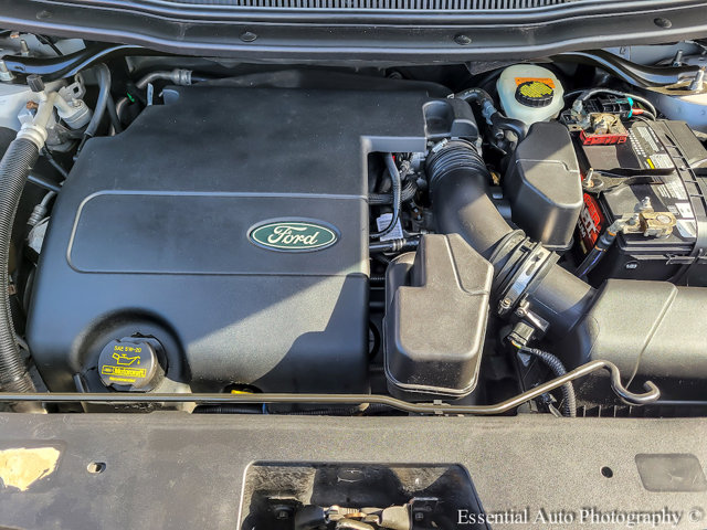 Vehicle image 35 of 37