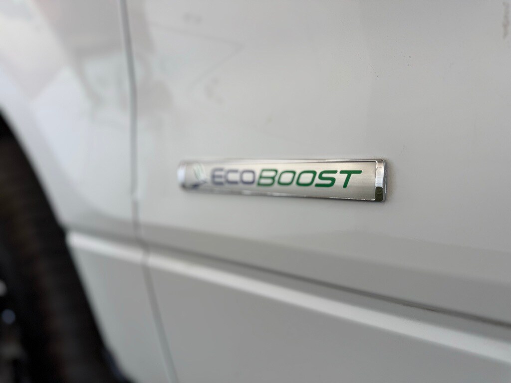 Vehicle image 21 of 46