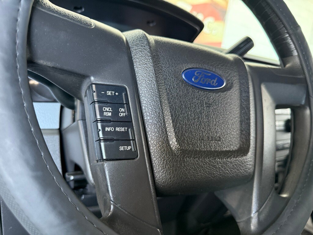 Vehicle image 25 of 46