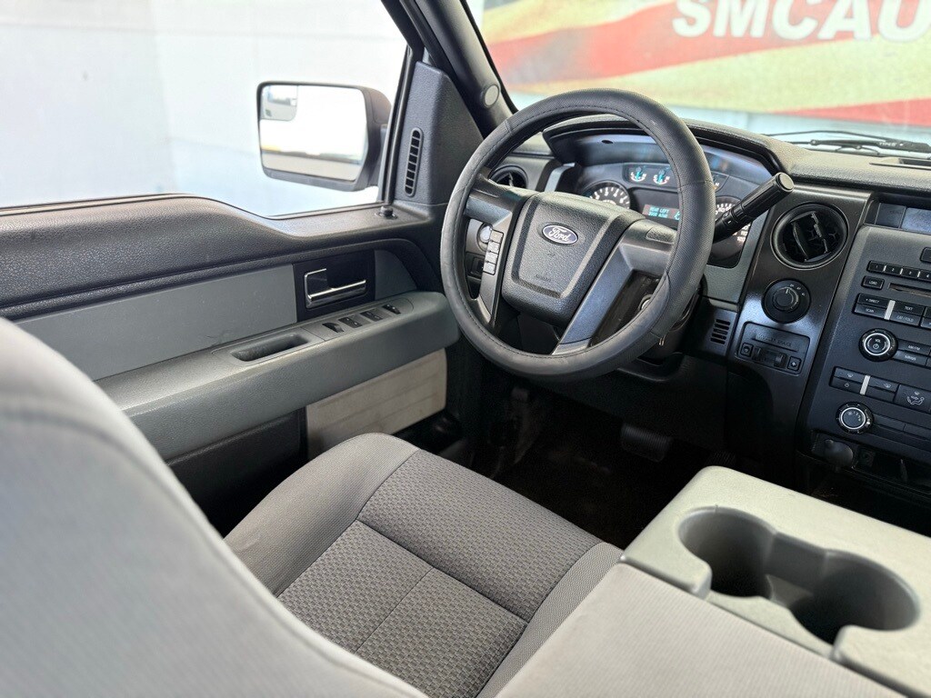 Vehicle image 41 of 46