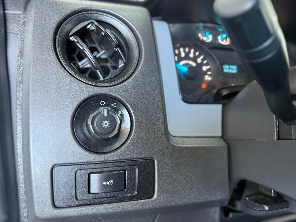 Vehicle image 24 of 46