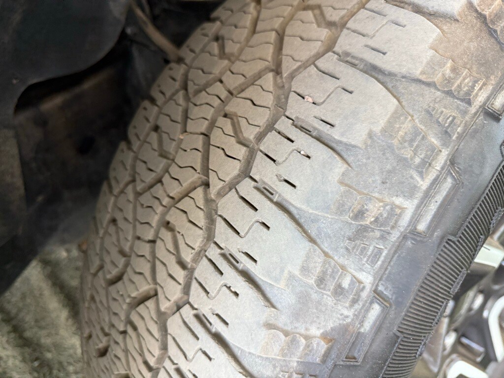 Vehicle image 20 of 46